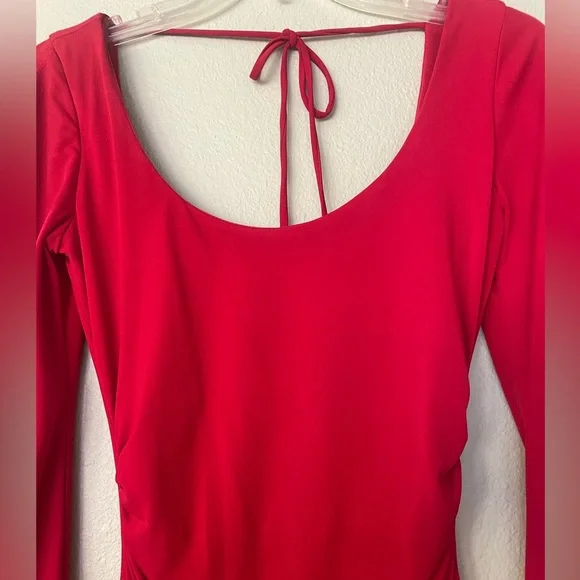 Low back Red Dress - Picture 3 of 7